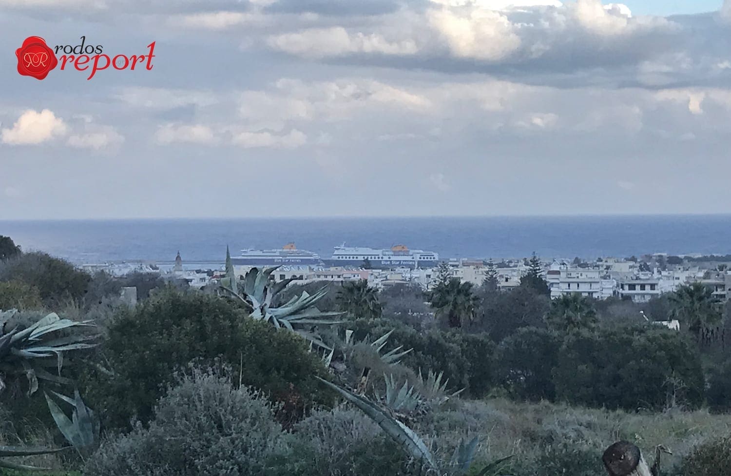 Μοντε Σμιθ Ρόδος - Θέα στο λιμάνι 