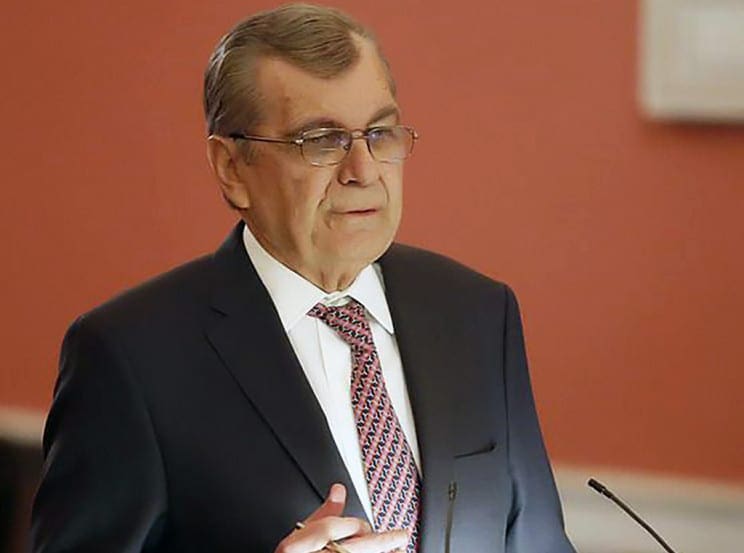 Με δεύτερη ερώτηση για το κόστος των αεροπορικών εισιτηρίων επανέρχεται ο Αντιπρόεδρος της Βουλής Δημήτρης Κρεμαστινός