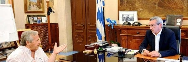 Συνάντηση Γιώργου Χατζημάρκου με το νεοεκλεγέντα δήμαρχο Καλύμνου, Δημήτρη Διακομιχάλη