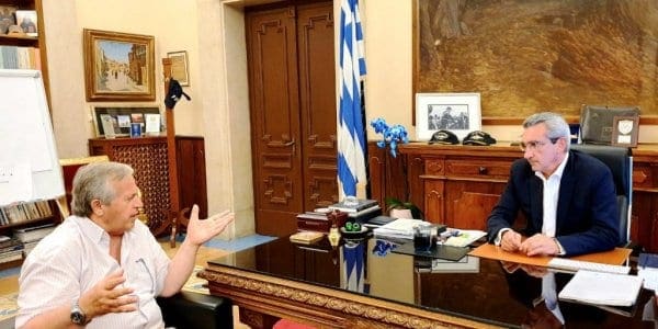 Συνάντηση Γιώργου Χατζημάρκου με το νεοεκλεγέντα δήμαρχο Καλύμνου, Δημήτρη Διακομιχάλη