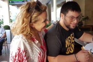 Ρόδος: 23χρονος με σύνδρομο Down εξέδωσε ποιητική συλλογή