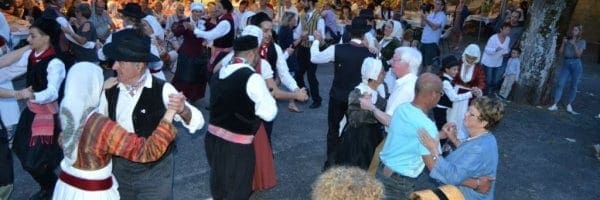 Οι Ελληνικοί χοροί και η μουσική μας στο 42ο Διεθνές Φεστιβάλ Παραδοσιακών Χορών στο Felletin της Γαλλίας