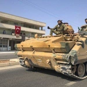 Ένας Τούρκος στρατιώτης σκοτώθηκε σε επίθεση των κουρδικών δυνάμεων στο Τελ Αμπιάντ