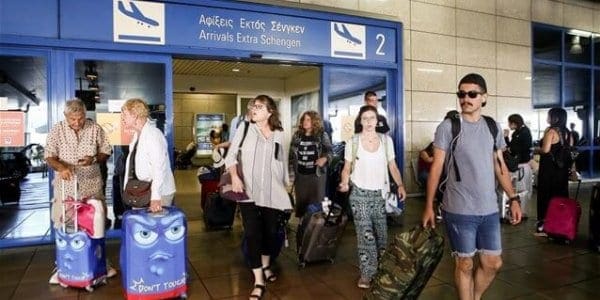 Αυξημένες προκρατήσεις Ολλανδών τουριστών προς την Ελλάδα το 2020