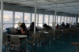 Σαλπάρουν ξανά τα πλοία για τα νησιά: Τα μέτρα προστασίας – Τι πρέπει να κάνουν οι επιβάτες