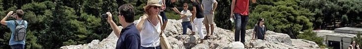 Θεοχάρης στο CNN: Όλοι θα λειτουργήσουν για να διασφαλιστεί η υγεία των τουριστών